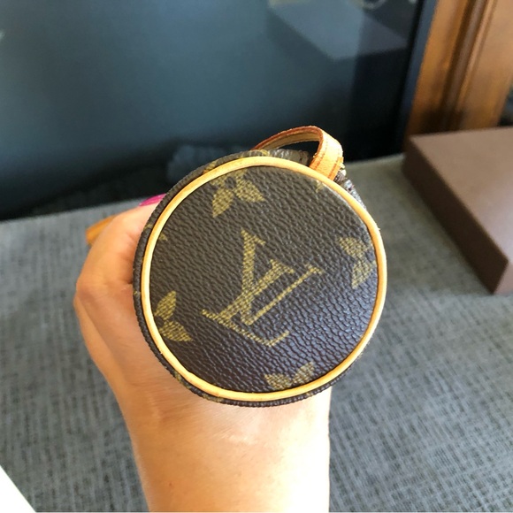 Monogram Mini Papillon. - Picture 7 of 16